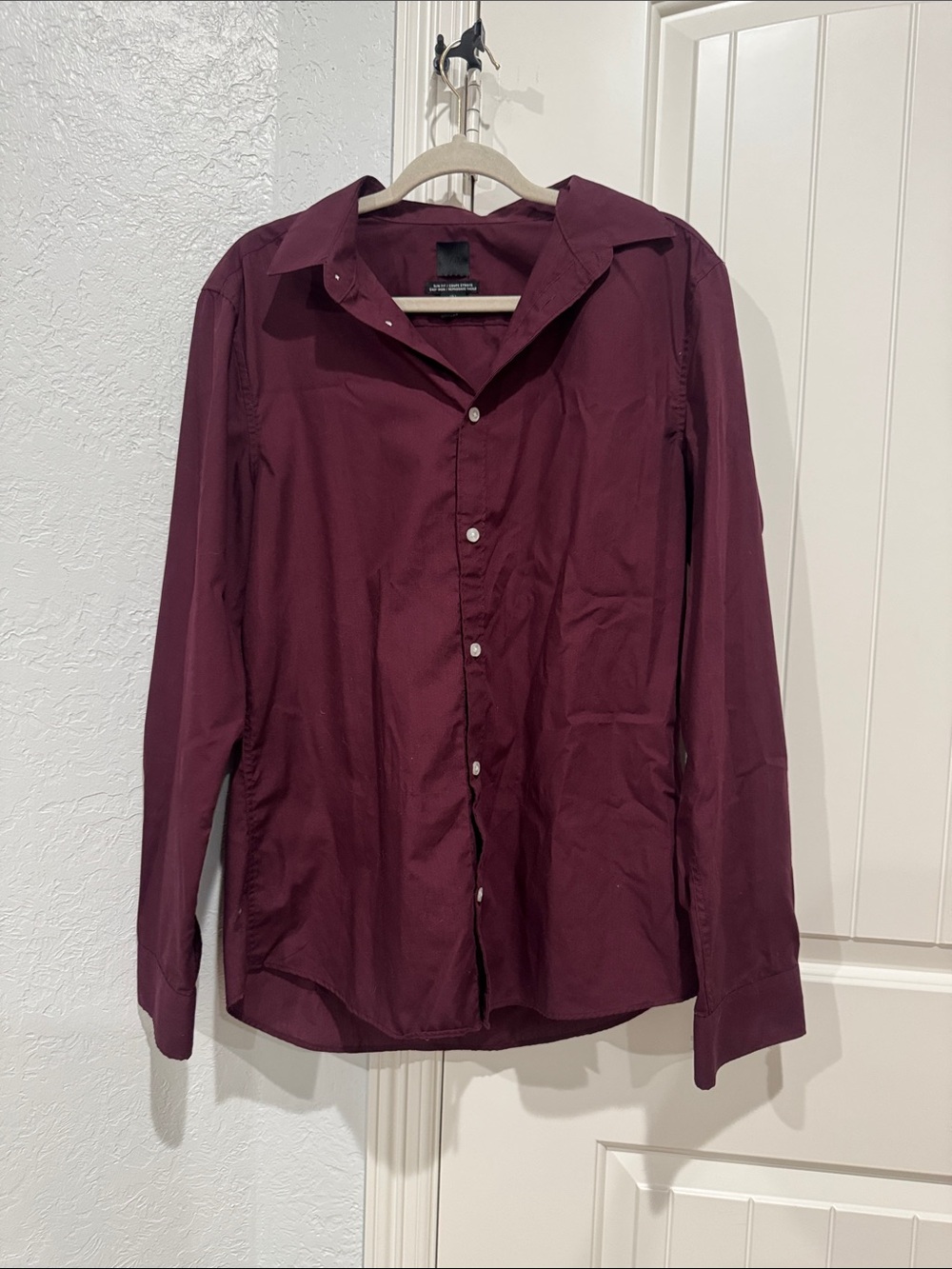 H&M Men's Long-Sleeve Dress Shirt - Deep Burgundy